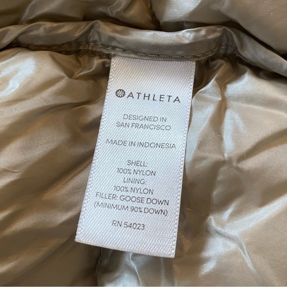 Athleta Banner Peak Down Jacket, Dove Grey Champagne, Size Large EUC - Picture 9 of 11